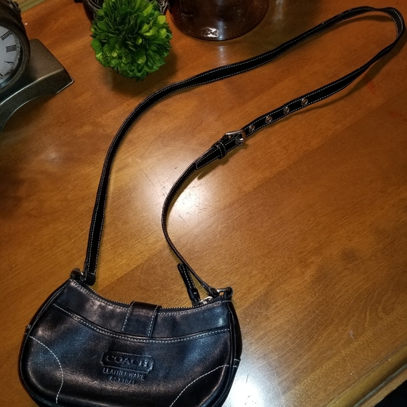Coach Purse - Picture 4 of 8